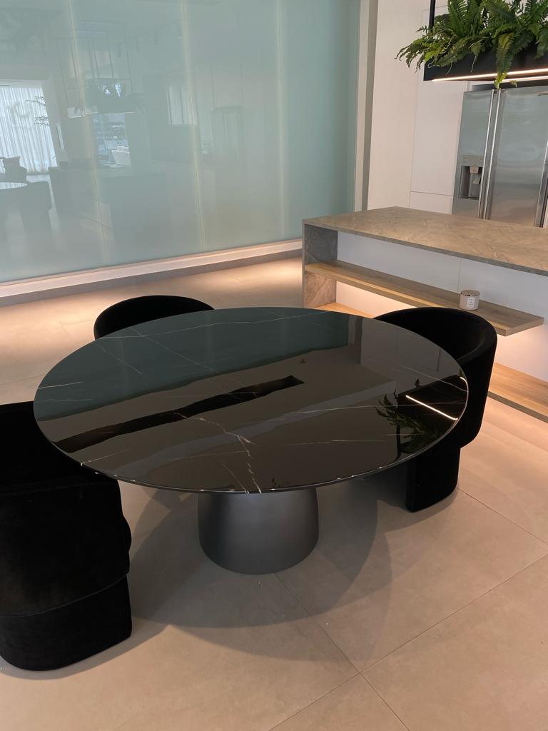 MESA DE COMEDOR RAVENA