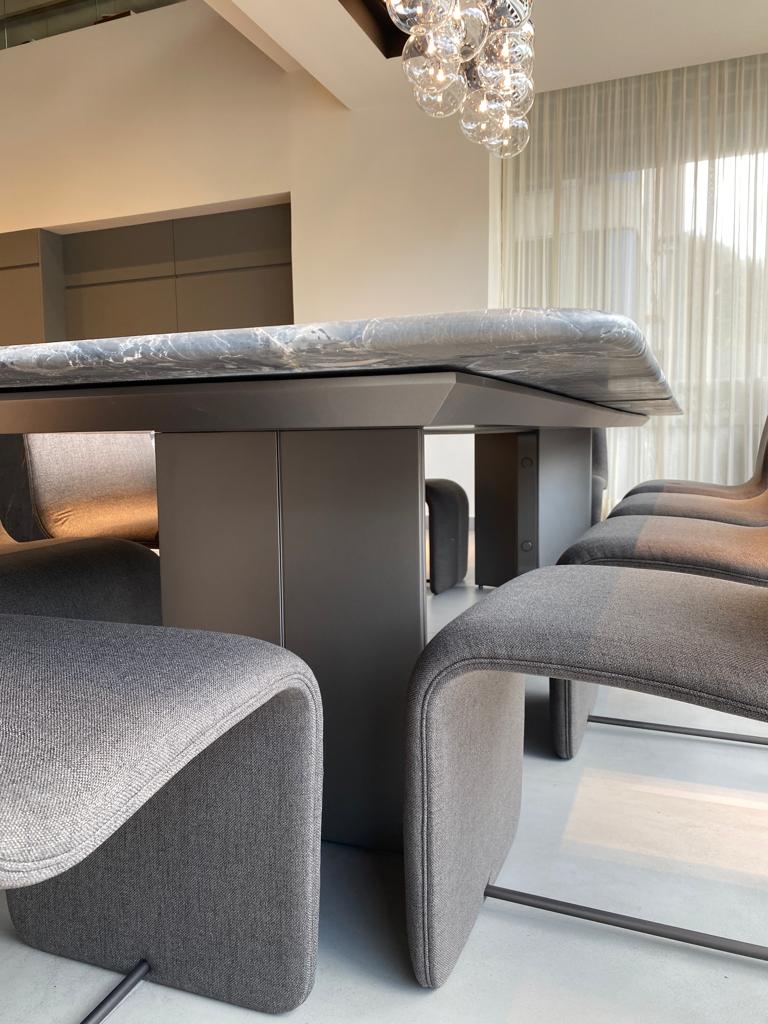 MESA DE COMEDOR NIMA