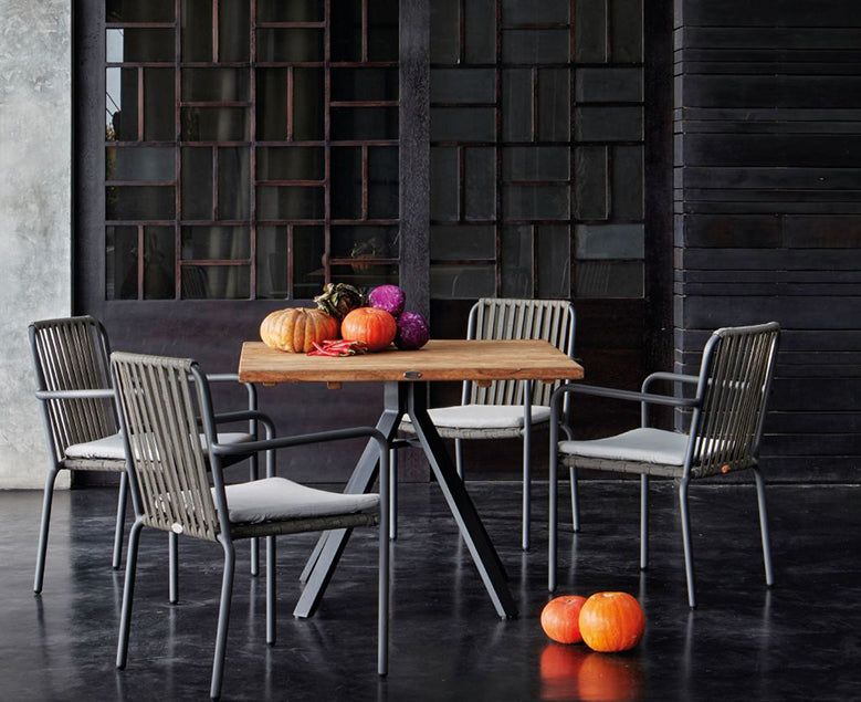 MESA DE COMEDOR DE EXTERIORES ALASKA - Cuadrada