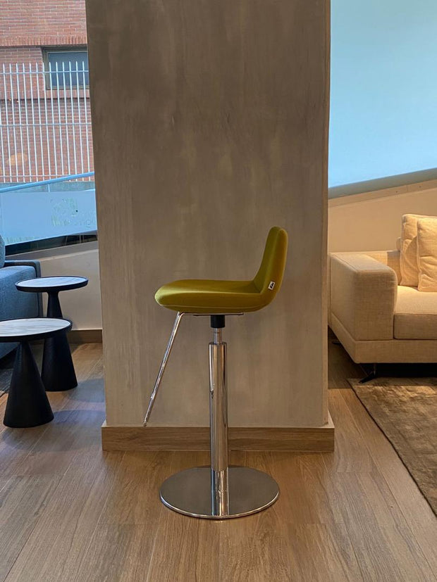 SILLA DE BAR PERA -  Altura Ajustable